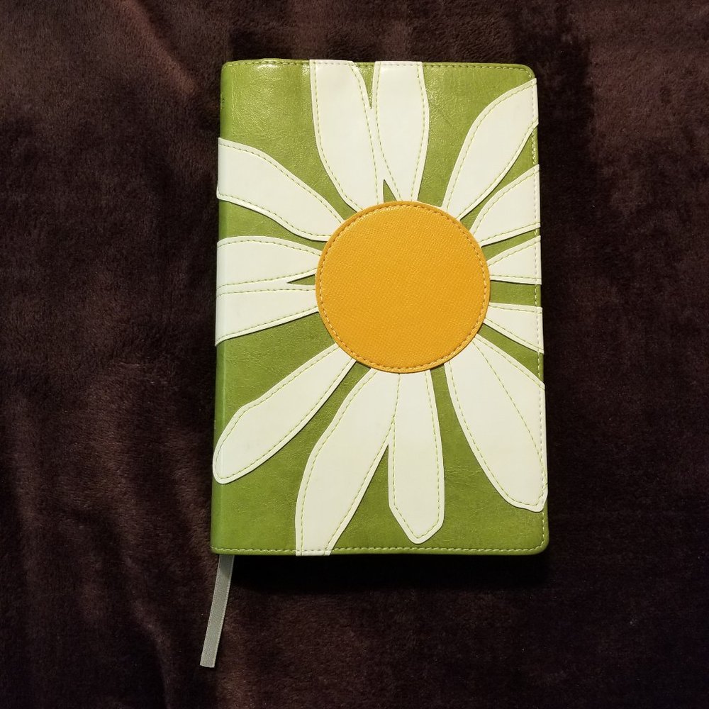 NIV Thinline Zondervan Flower Leather Bible